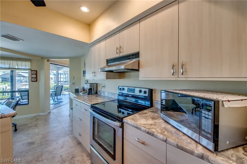 3342 Pinetree Drive St. James City FL 33956