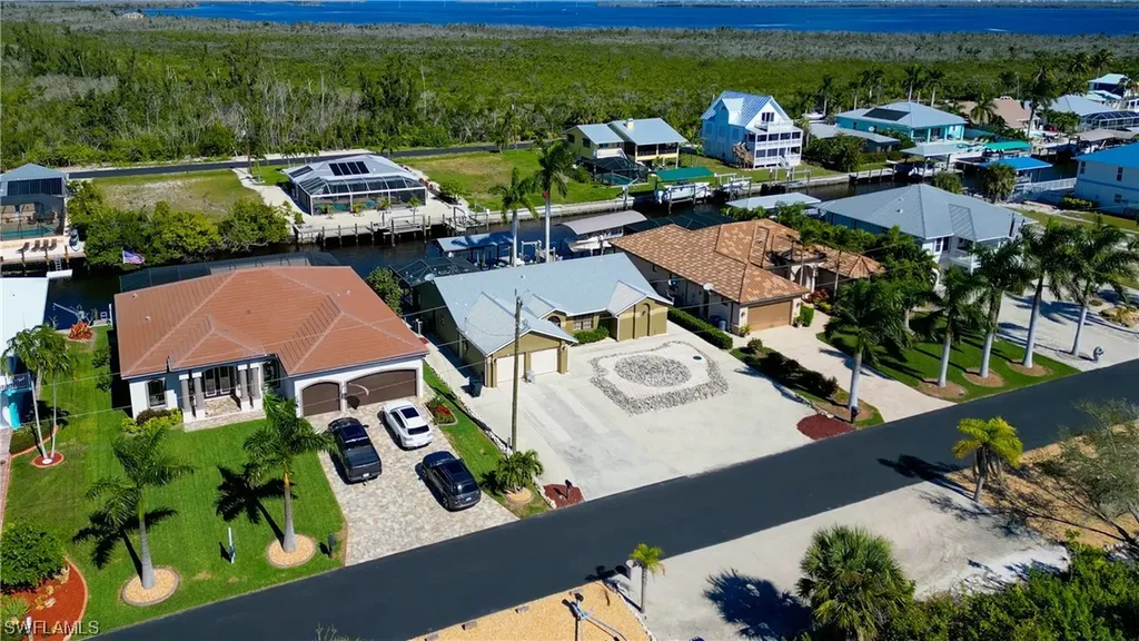 3342 Pinetree Drive St. James City FL 33956