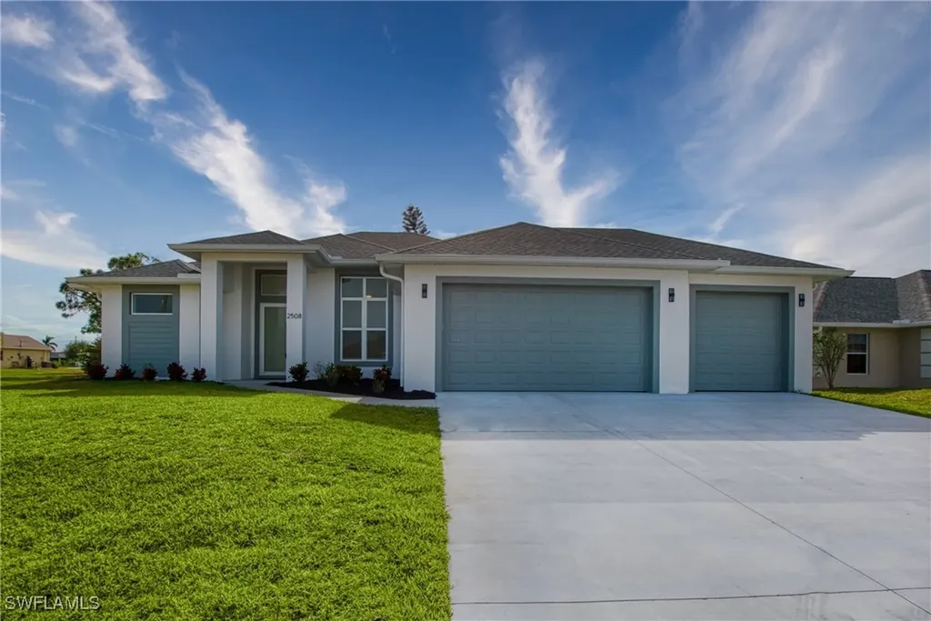 2508 SW 1st Street Cape Coral FL 33991