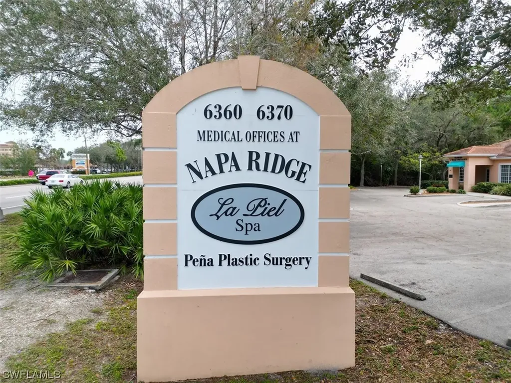 6360 Pine Ridge Road Naples FL 34119
