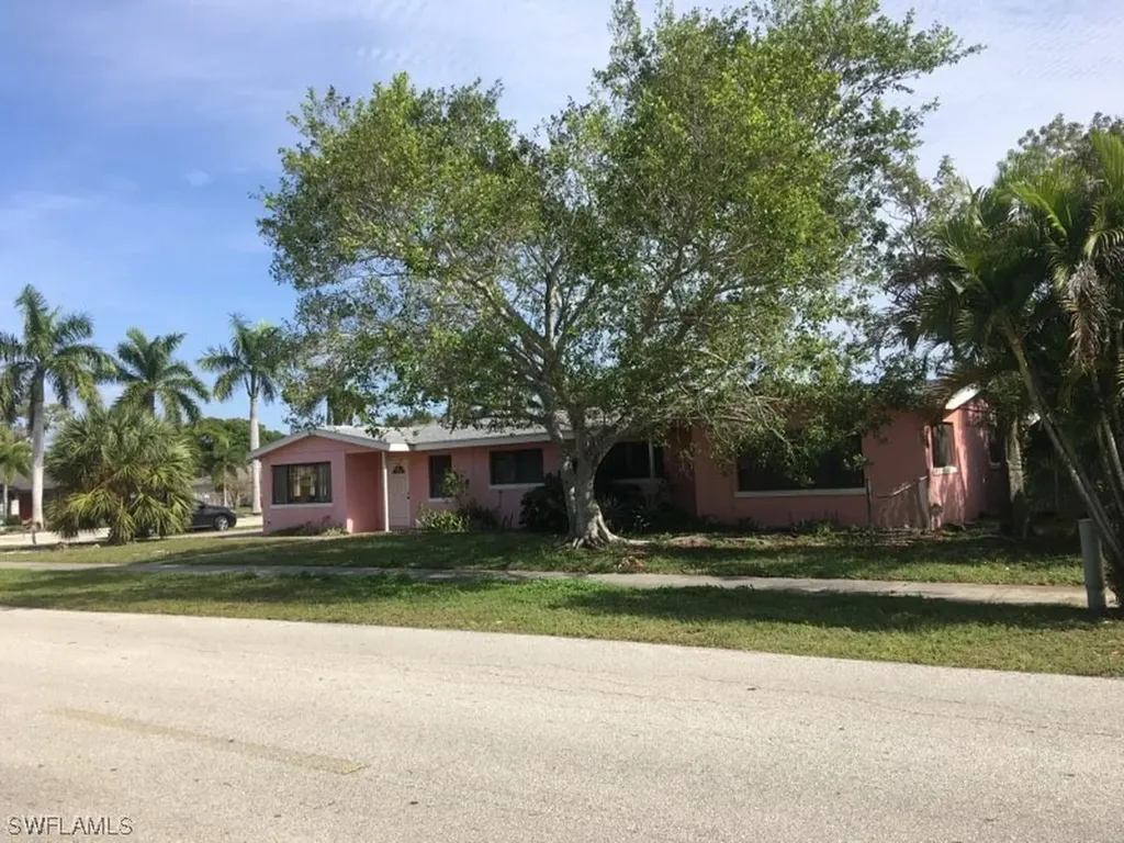 1740 Jefferson Avenue Fort Myers FL 33901