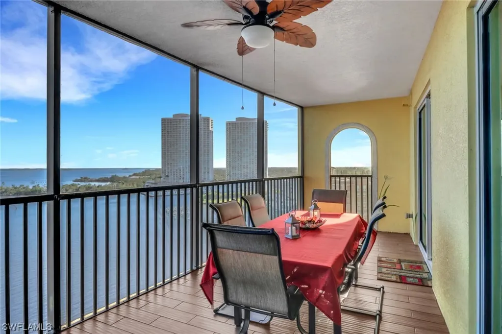 2797 1st Street Fort Myers FL 33916