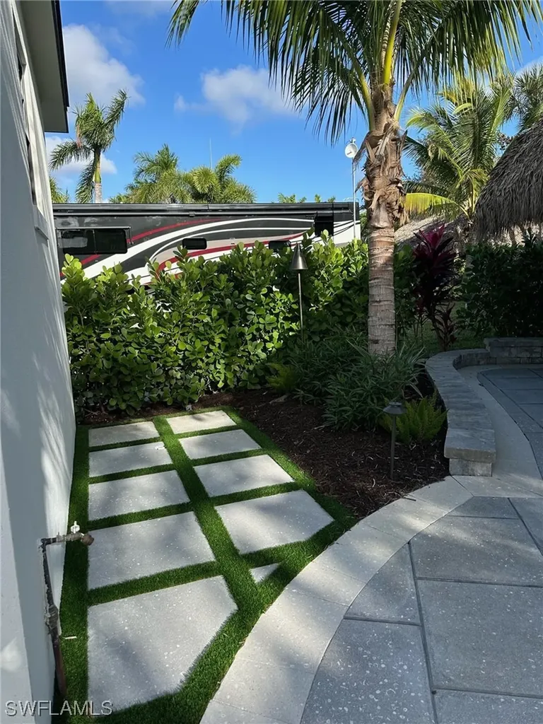 13495 Snook Circle Naples FL 34114