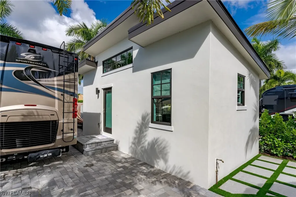 13495 Snook Circle Naples FL 34114