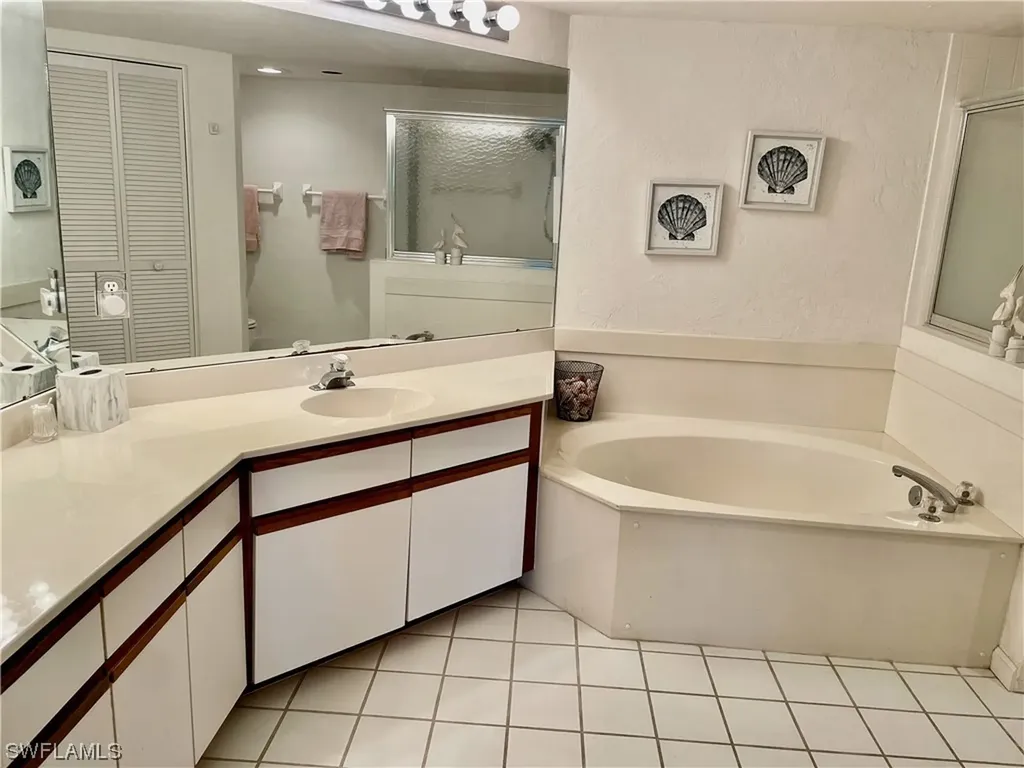 4240 Lake Forest Drive Bonita Springs FL 34134