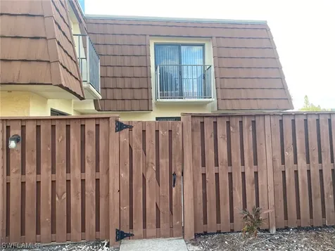 5245 Cedarbend Drive Fort Myers FL 33919