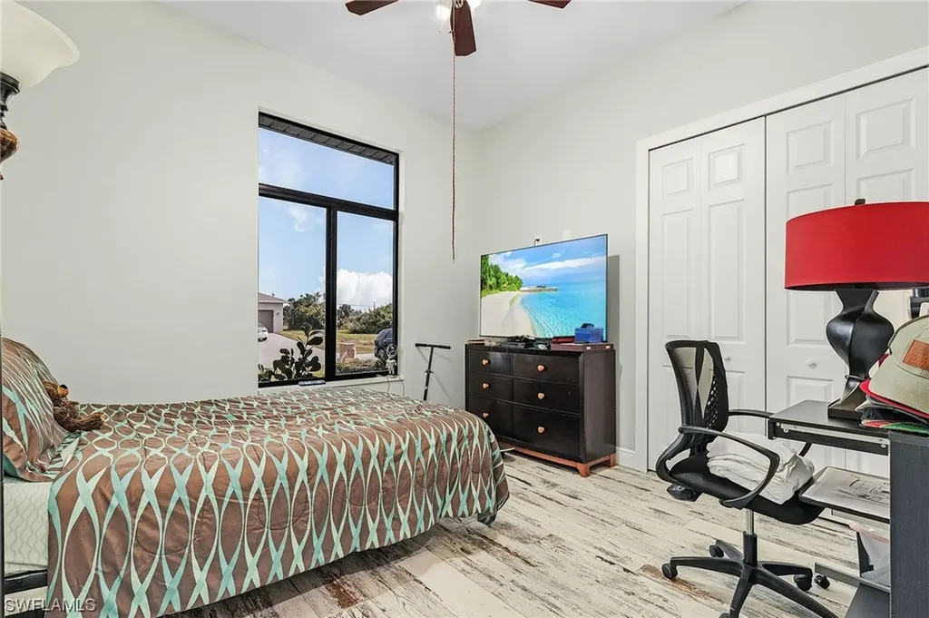 317 NE 29th Terrace Cape Coral FL 33909