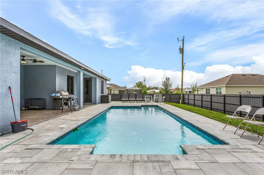 317 NE 29th Terrace Cape Coral FL 33909