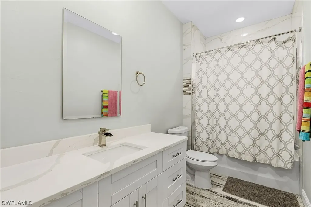 317 NE 29th Terrace Cape Coral FL 33909