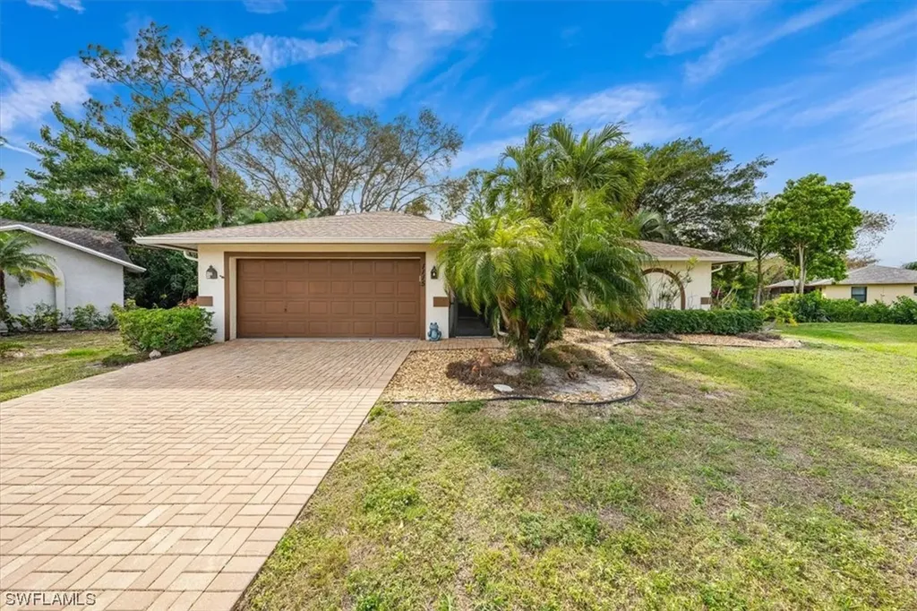 Naples FL, 1115 Vinca Lane