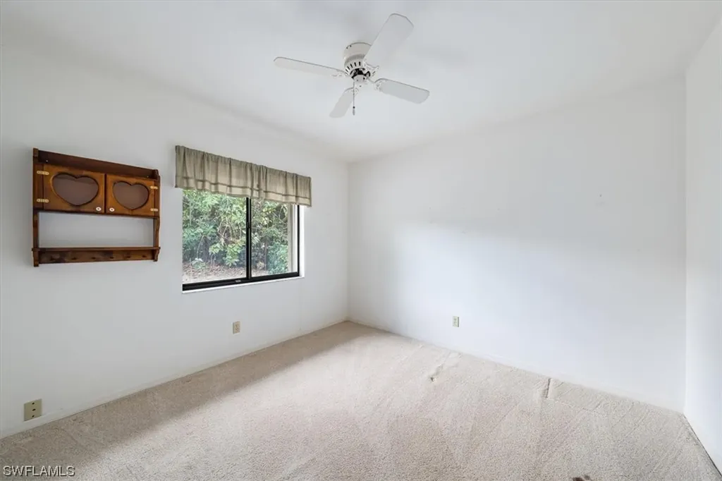 1115 Vinca Lane Naples FL 34105