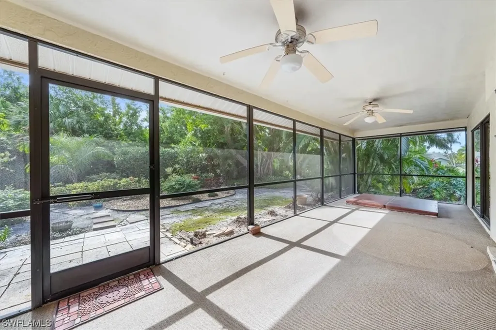 1115 Vinca Lane Naples FL 34105