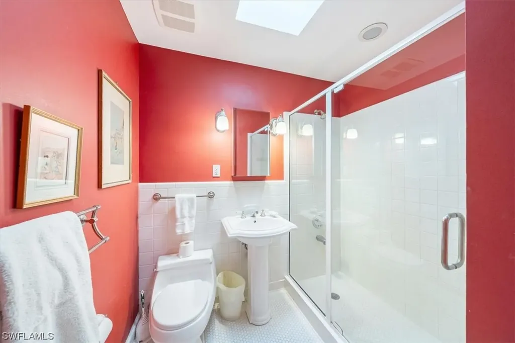 295 6th Street N Naples FL 34102