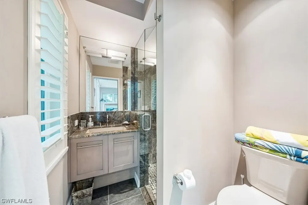 295 6th Street N Naples FL 34102