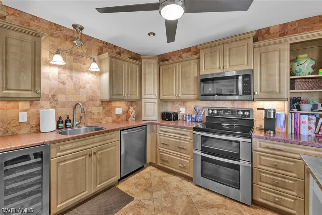226 Memory Lane Naples FL 34112
