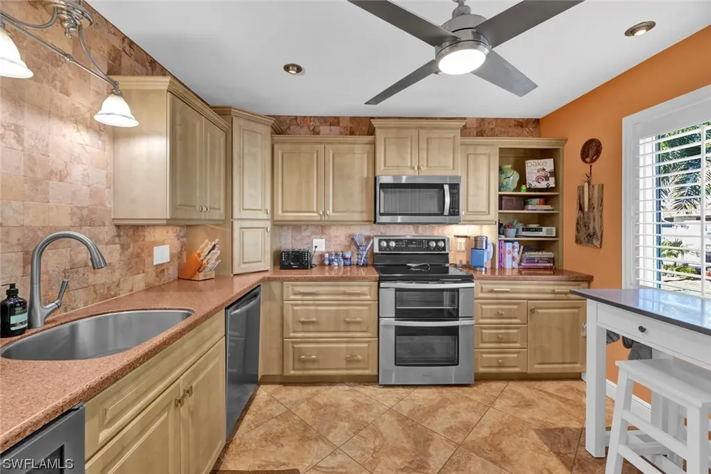 226 Memory Lane Naples FL 34112