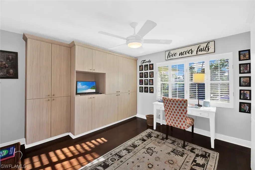 226 Memory Lane Naples FL 34112