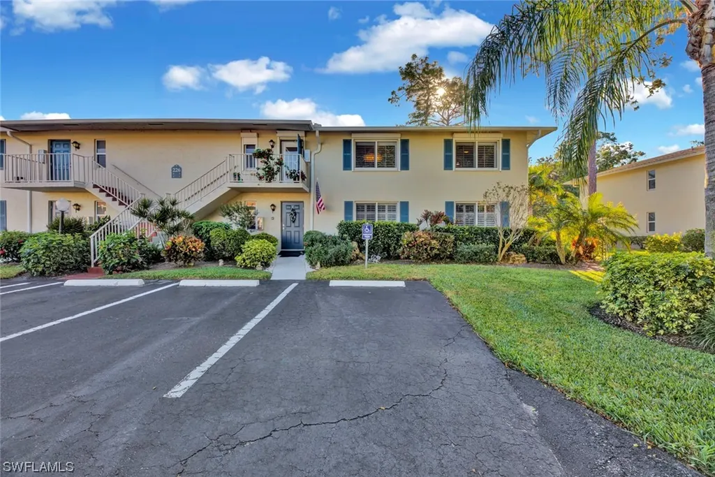 226 Memory Lane Naples FL 34112