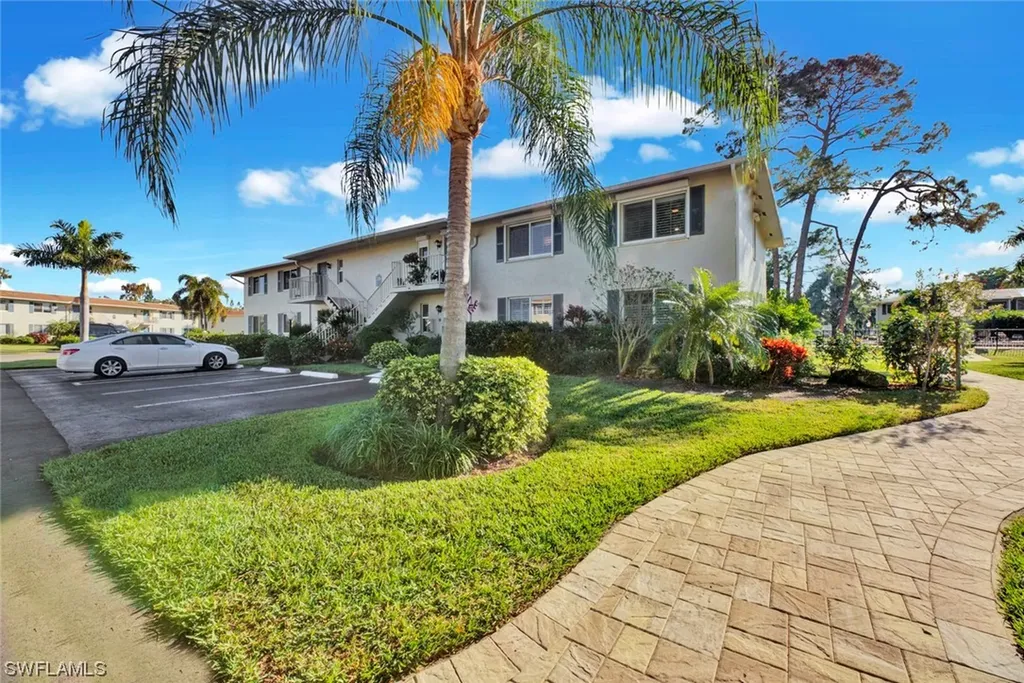 226 Memory Lane Naples FL 34112