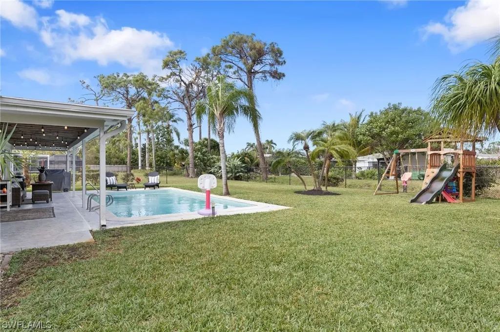 2379 La Salle Avenue Fort Myers FL 33907