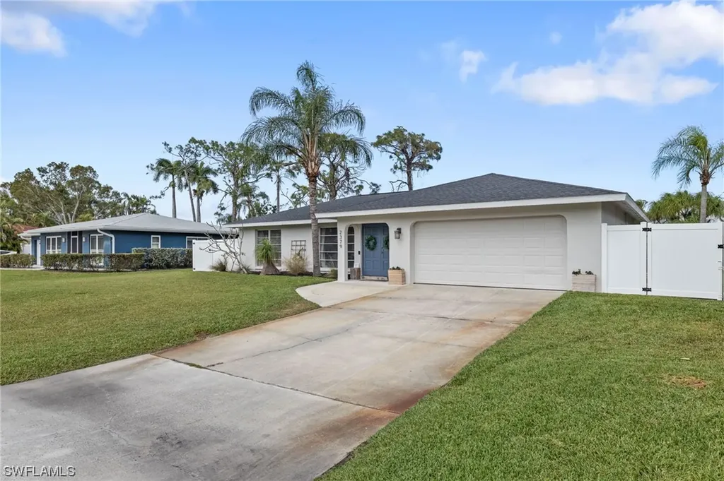 2379 La Salle Avenue Fort Myers FL 33907