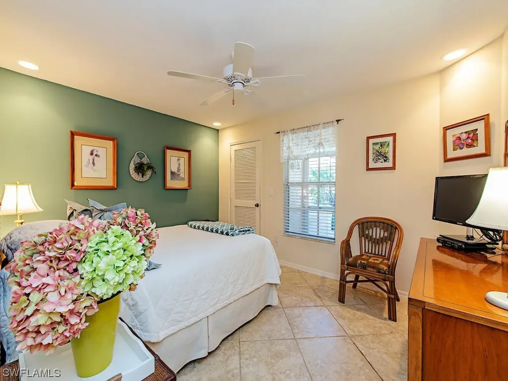992 Marblehead Drive Naples FL 34104
