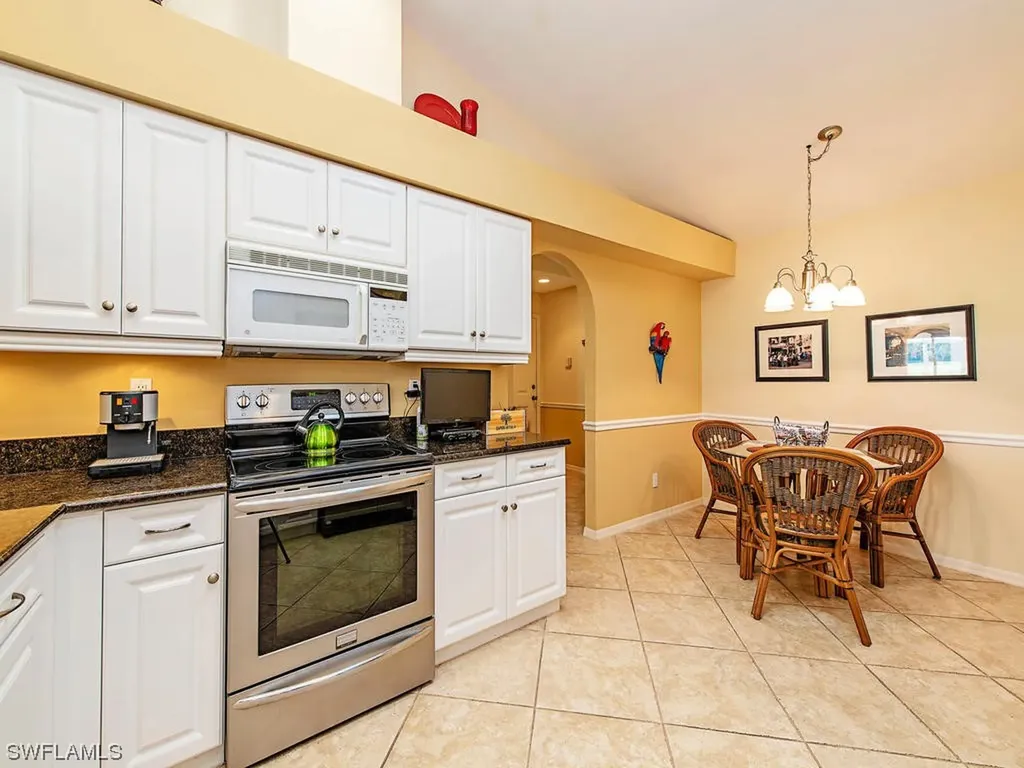 992 Marblehead Drive Naples FL 34104