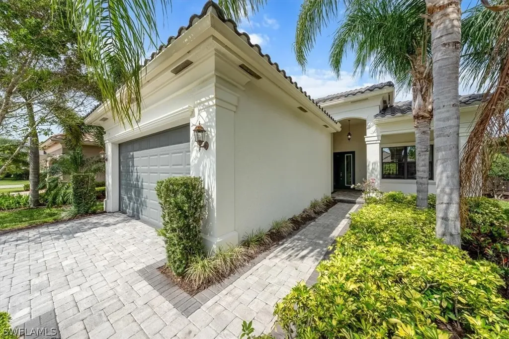 4184 Siderno Court Naples FL 34119