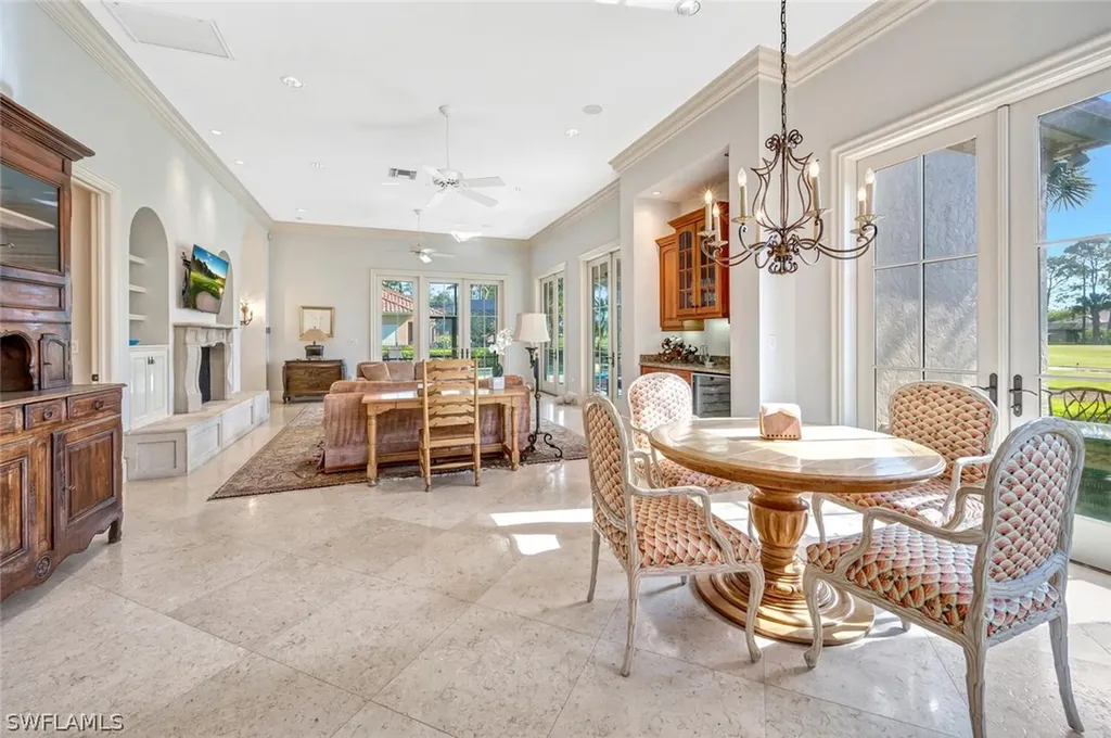2932 Bellflower Lane Naples FL 34105