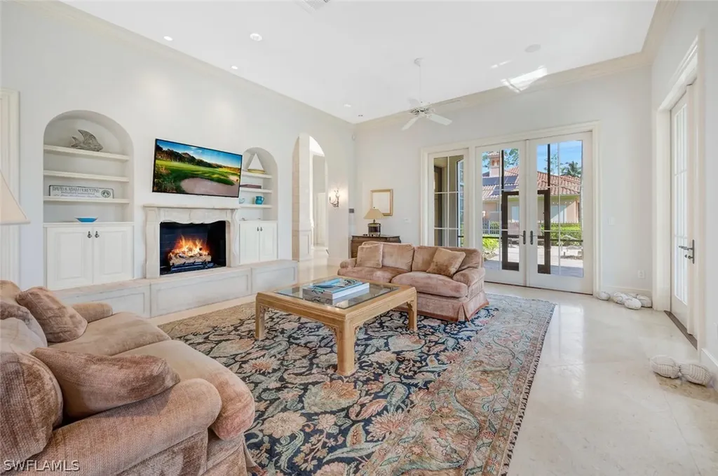 2932 Bellflower Lane Naples FL 34105