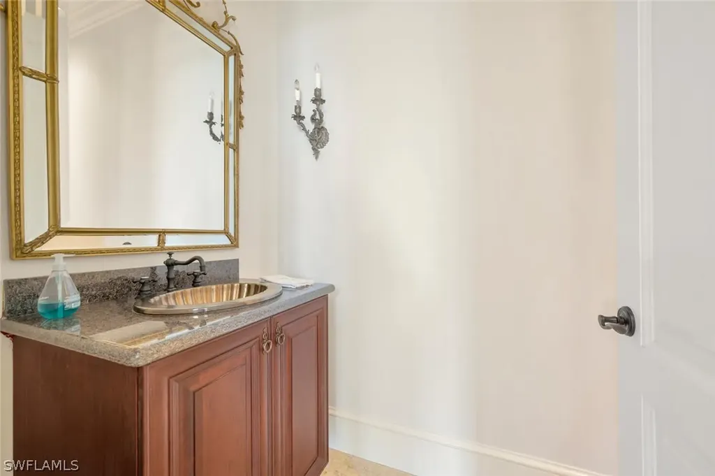 2932 Bellflower Lane Naples FL 34105