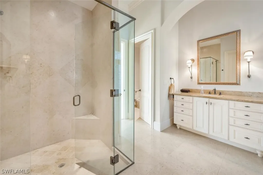 2932 Bellflower Lane Naples FL 34105