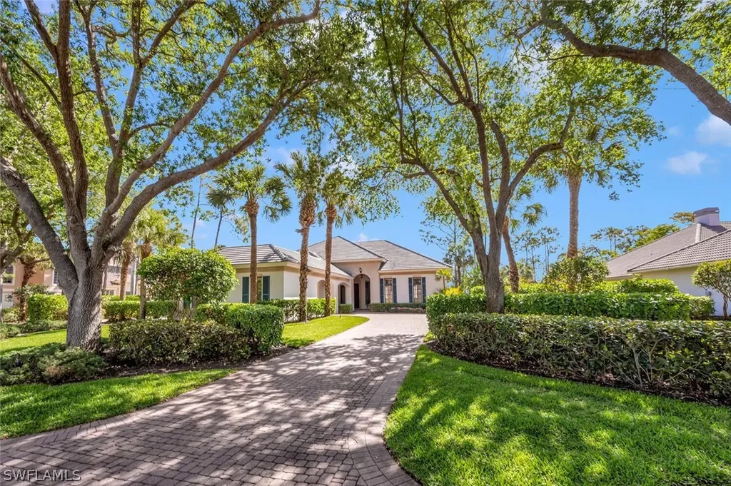 2932 Bellflower Lane Naples FL 34105