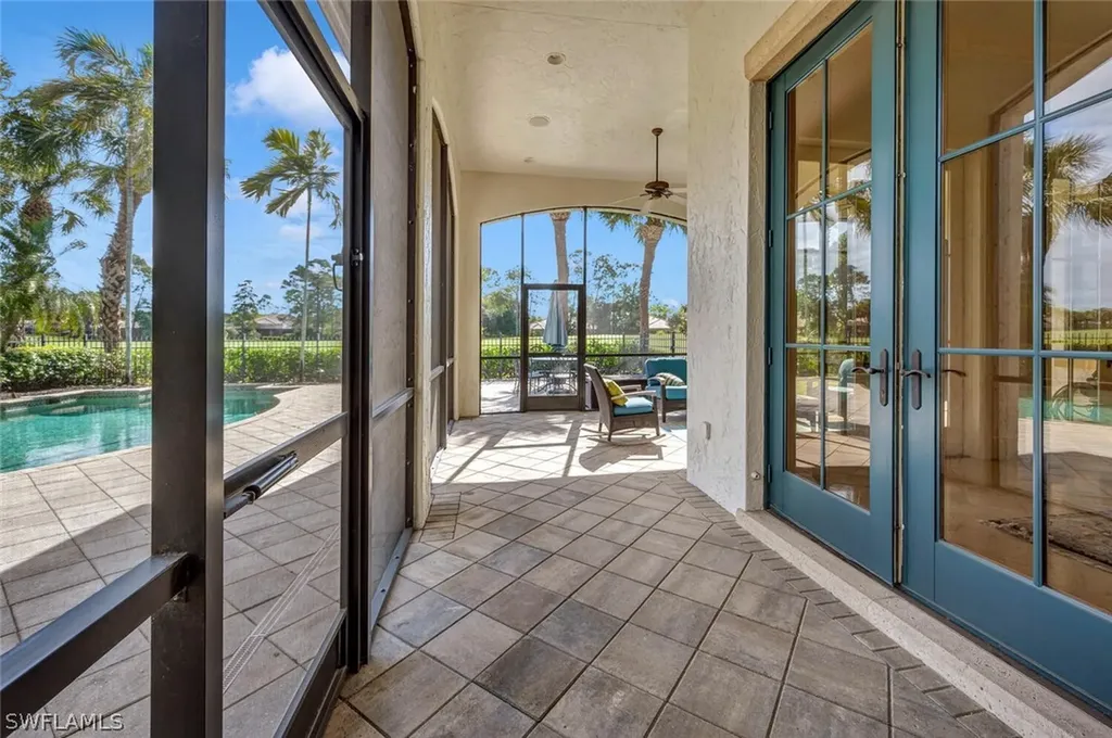 2932 Bellflower Lane Naples FL 34105