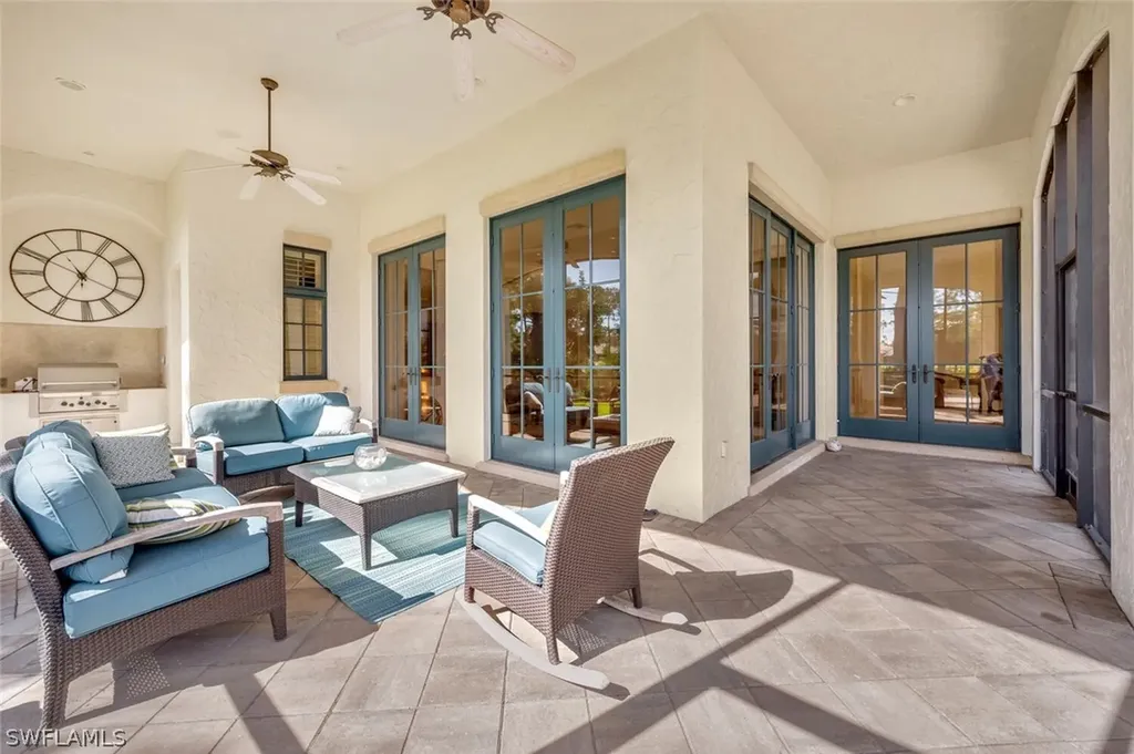 2932 Bellflower Lane Naples FL 34105