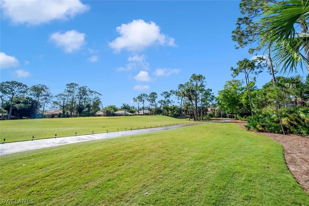 2932 Bellflower Lane Naples FL 34105