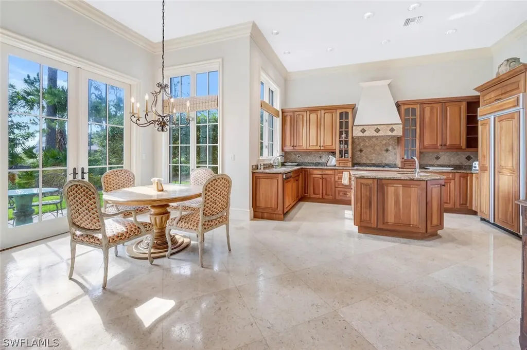 2932 Bellflower Lane Naples FL 34105