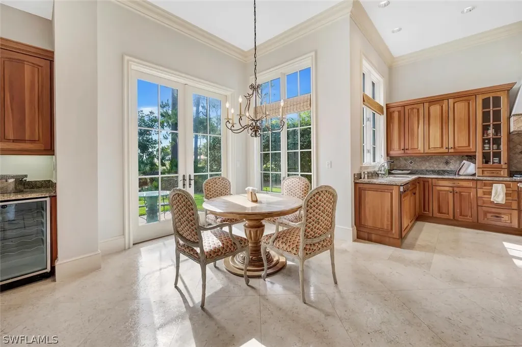 2932 Bellflower Lane Naples FL 34105