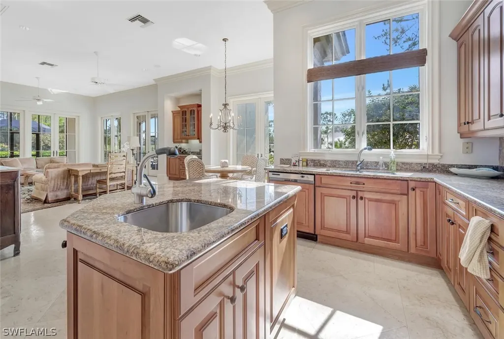 2932 Bellflower Lane Naples FL 34105