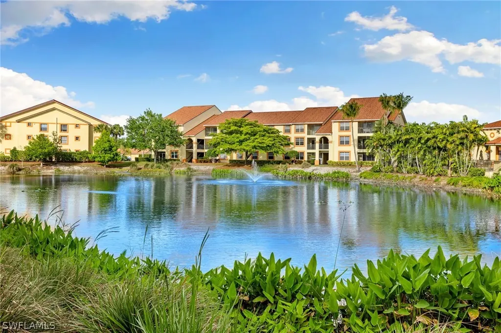 Naples FL, 7915 Preserve Circle, Unit 238