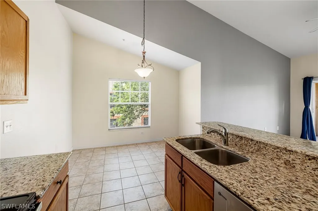 7915 Preserve Circle Naples FL 34119