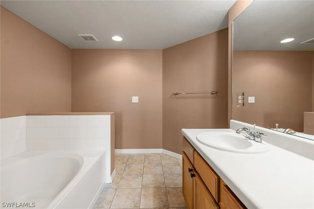 7915 Preserve Circle Naples FL 34119