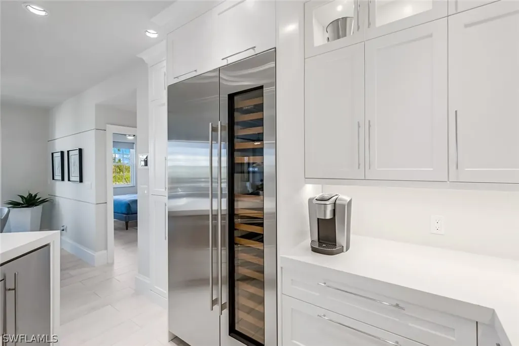 365 5th Avenue S Naples FL 34102