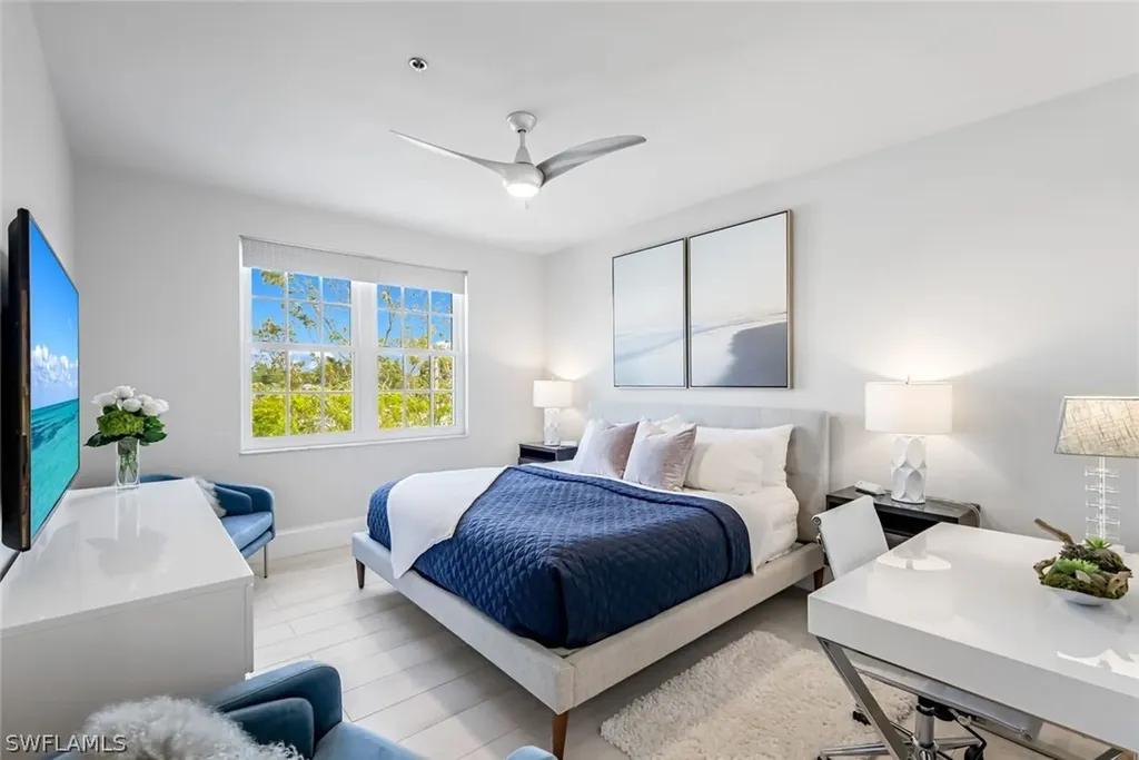 365 5th Avenue S Naples FL 34102