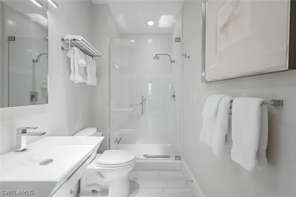 365 5th Avenue S Naples FL 34102