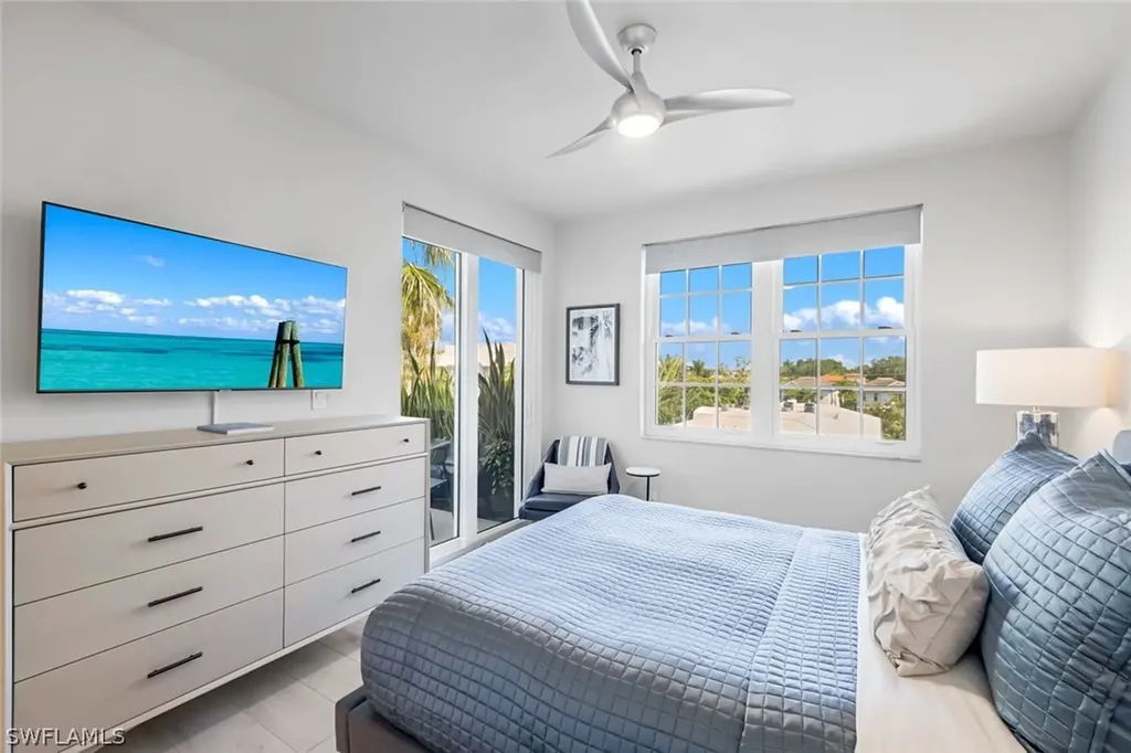 365 5th Avenue S Naples FL 34102