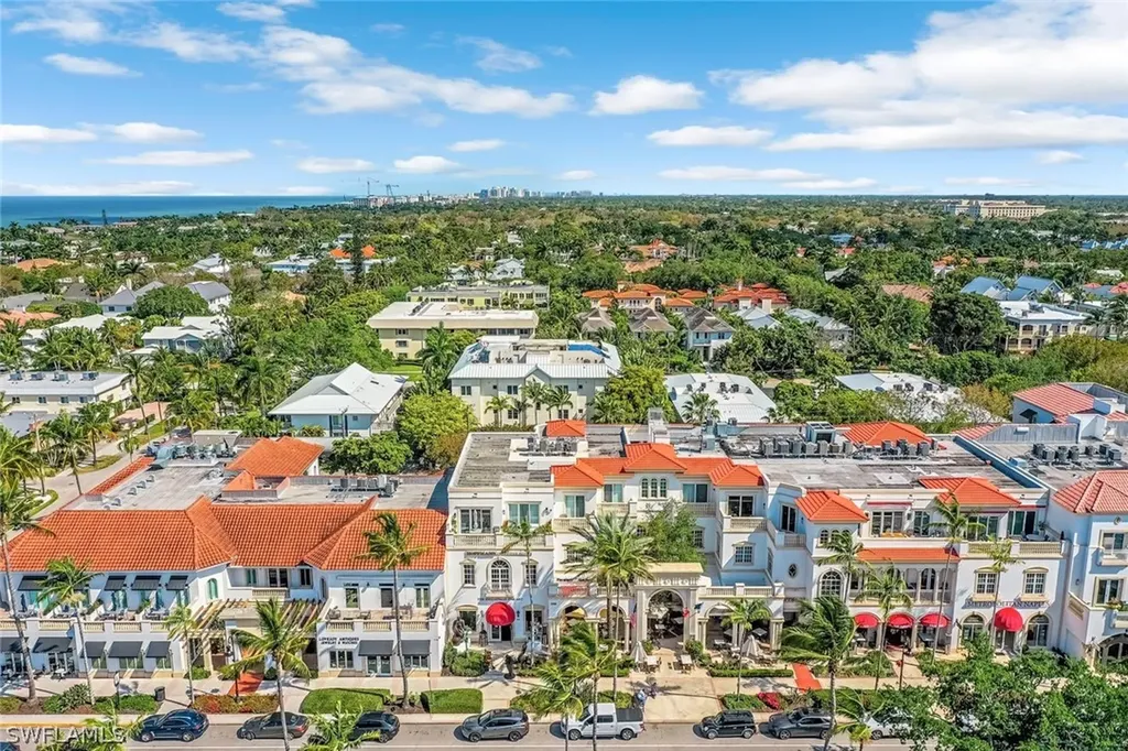 365 5th Avenue S Naples FL 34102