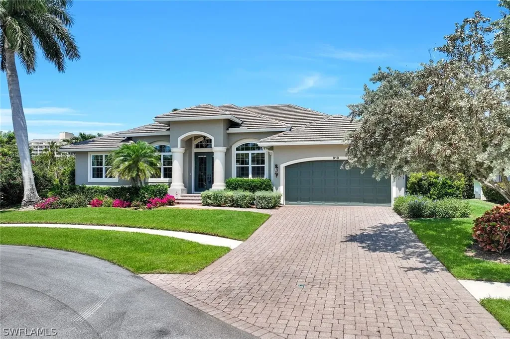 910 Montego Court Marco Island FL 34145