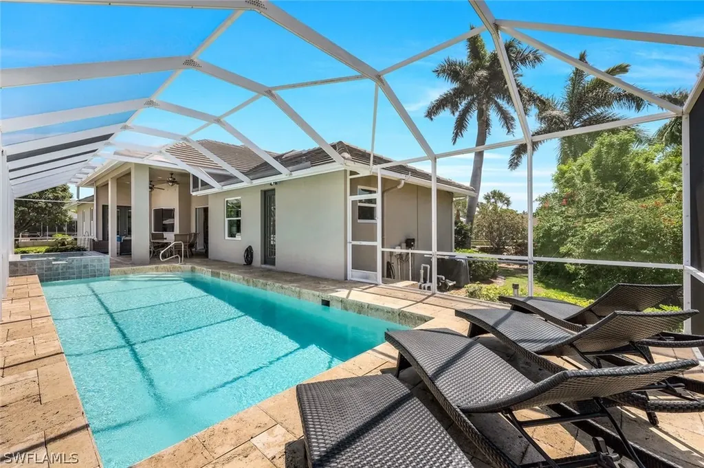 910 Montego Court Marco Island FL 34145