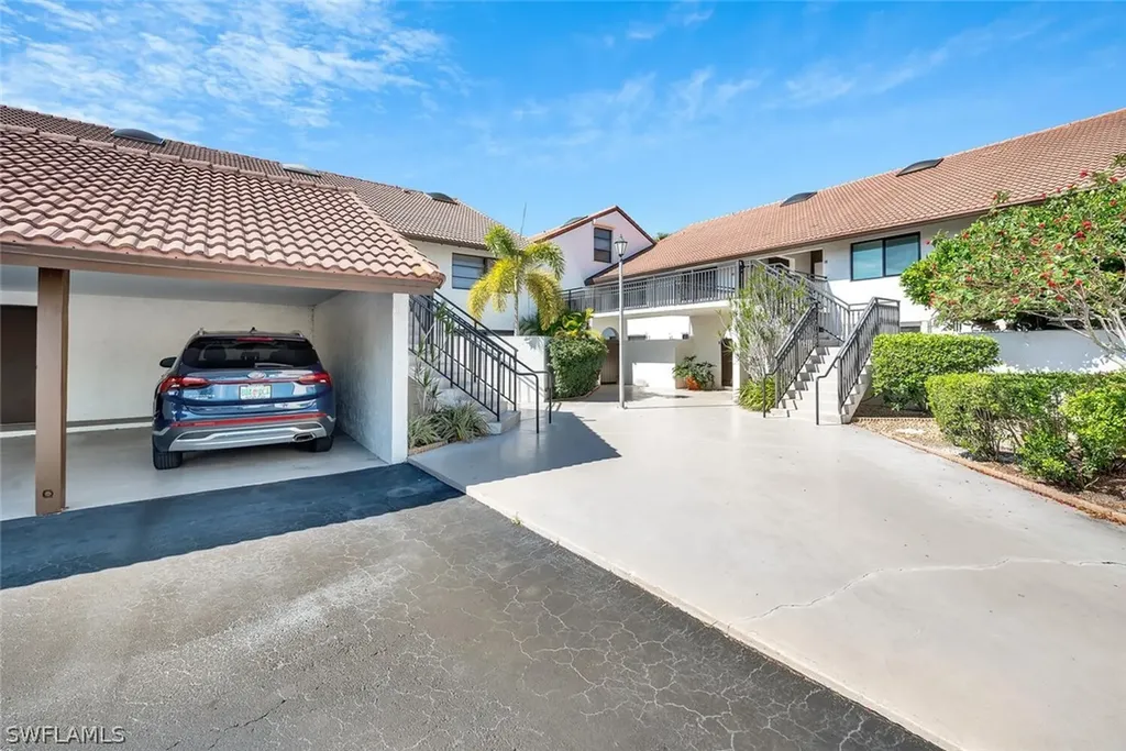 4082 Belair Lane Naples FL 34103